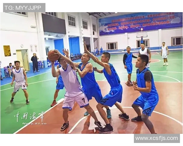 在篮球场上挥洒汗水与激情感受打篮球带来的无尽快乐与友谊 在篮球场上挥洒汗水与激情感受打篮球带来的无尽快乐与友谊